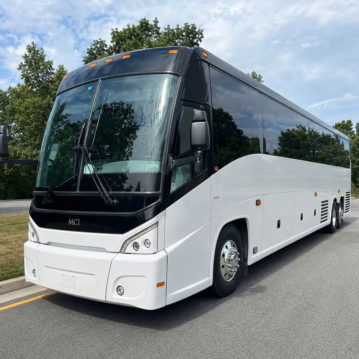 airport transfers and long distance shuttle services from portage michigan